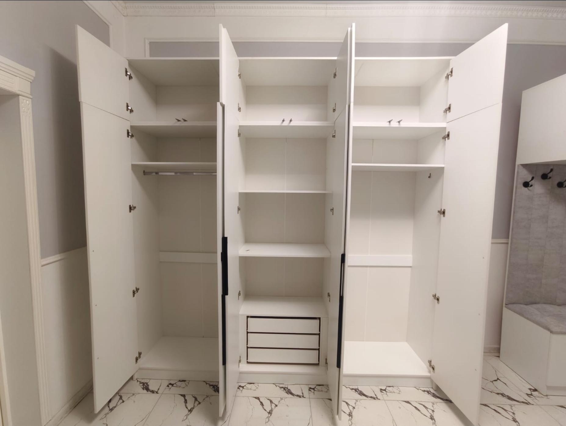 Классик с антресолями